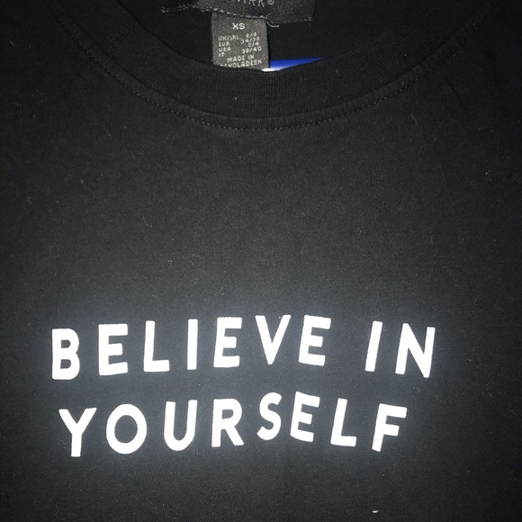 Sleep, outfit or active wear t-shirt - Picture 3 of 4